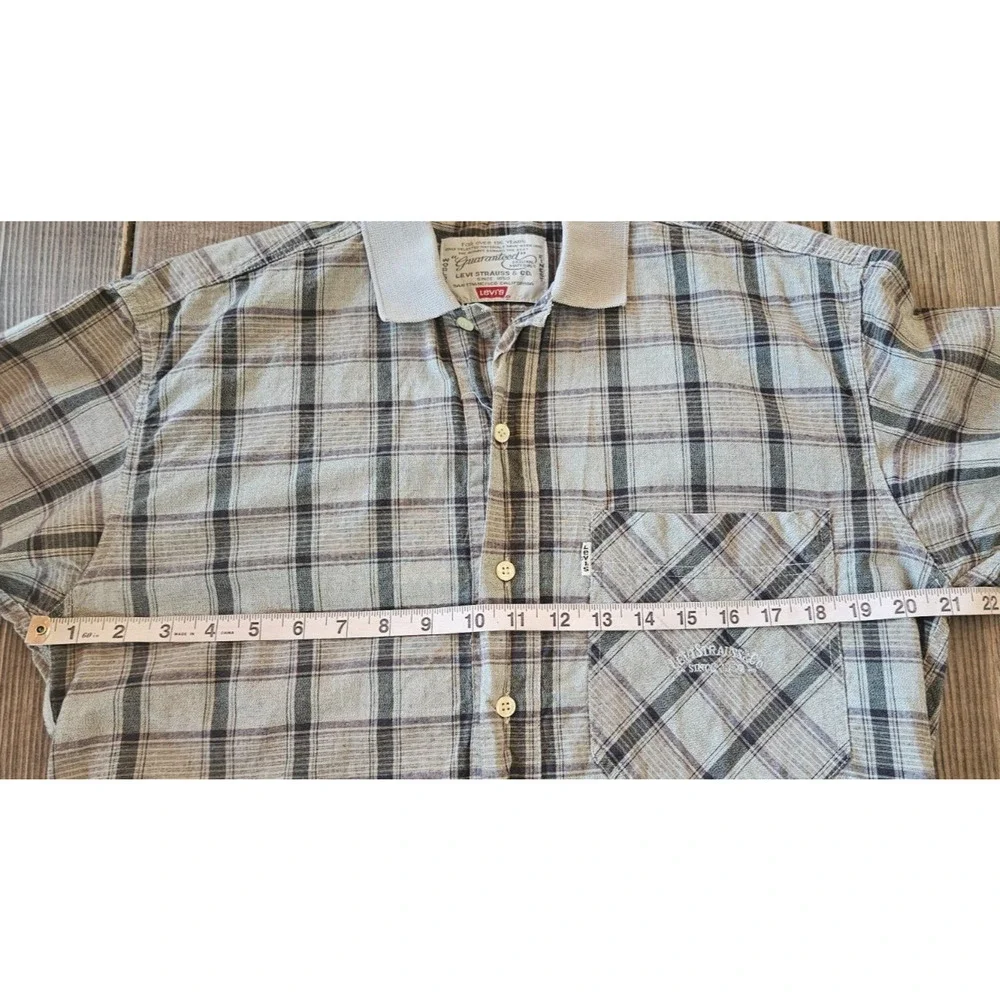 Vintage Levi's Mens Shirt Small Gray Plaid Short Sleeve Half Button‎ Front Retro